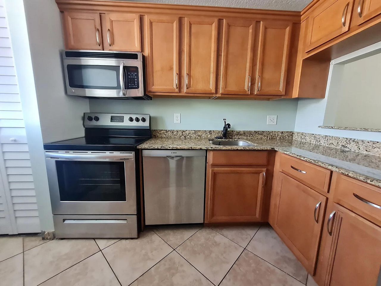 5321 NE 24th Terrace, Unit 205a, Fort Lauderdale, FL 33308 Photo