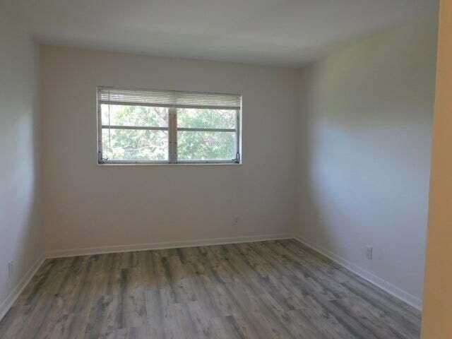 640 SE 2nd Avenue, Unit 212, Boynton Beach, FL 33435 Photo