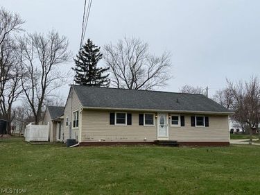 334 W Park Boulevard, Medina, OH 44256