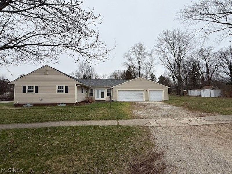 334 W Park Boulevard, Medina, OH 44256 Photo 3