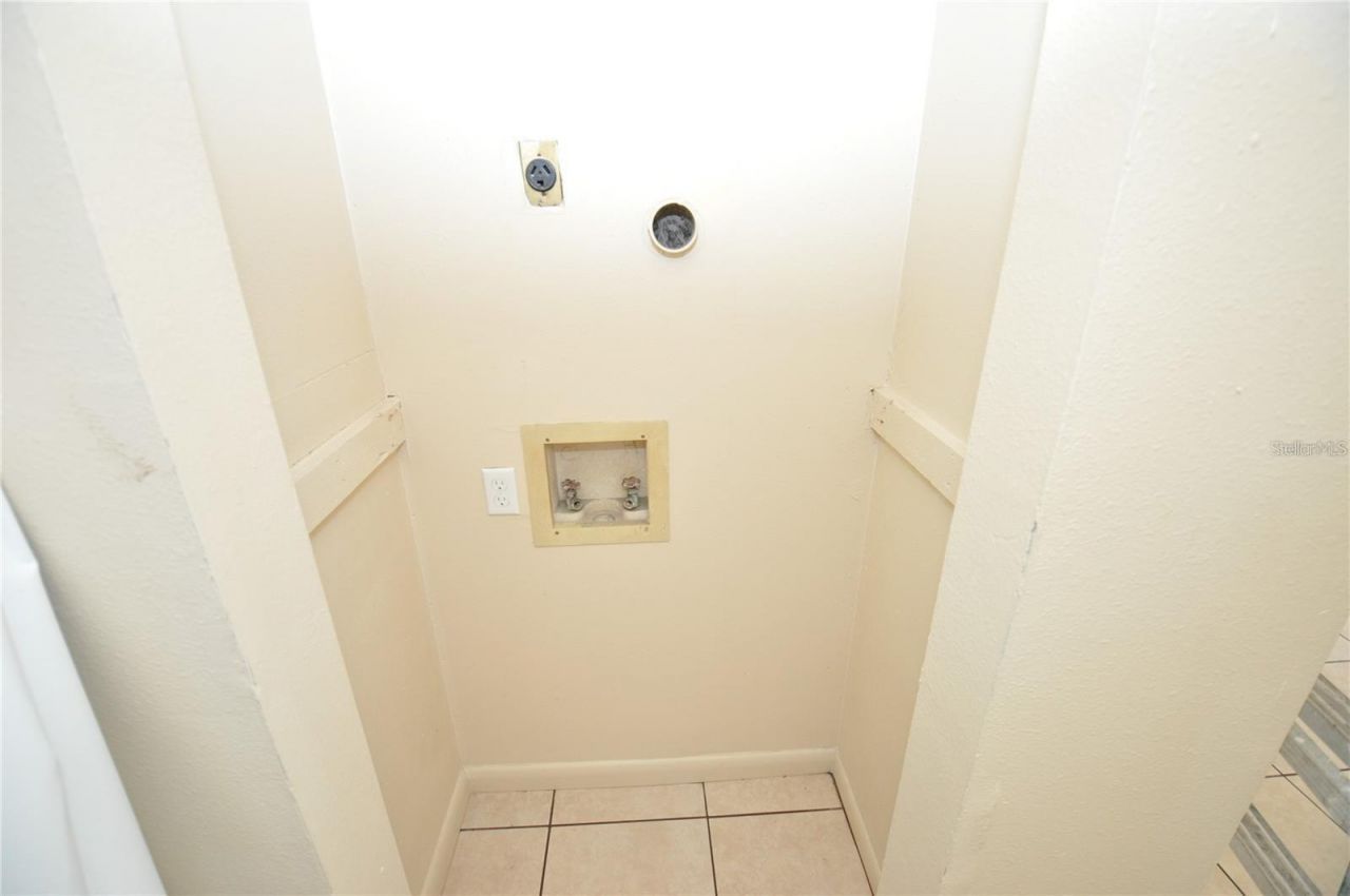 131 Denton Avenue , Auburndale, FL 33823 Photo