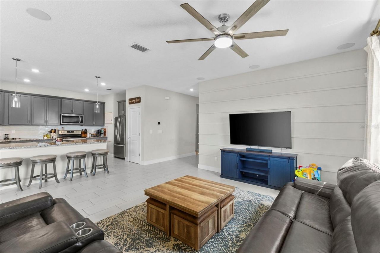 7434 35th Lane E, Sarasota, FL 34243 Photo