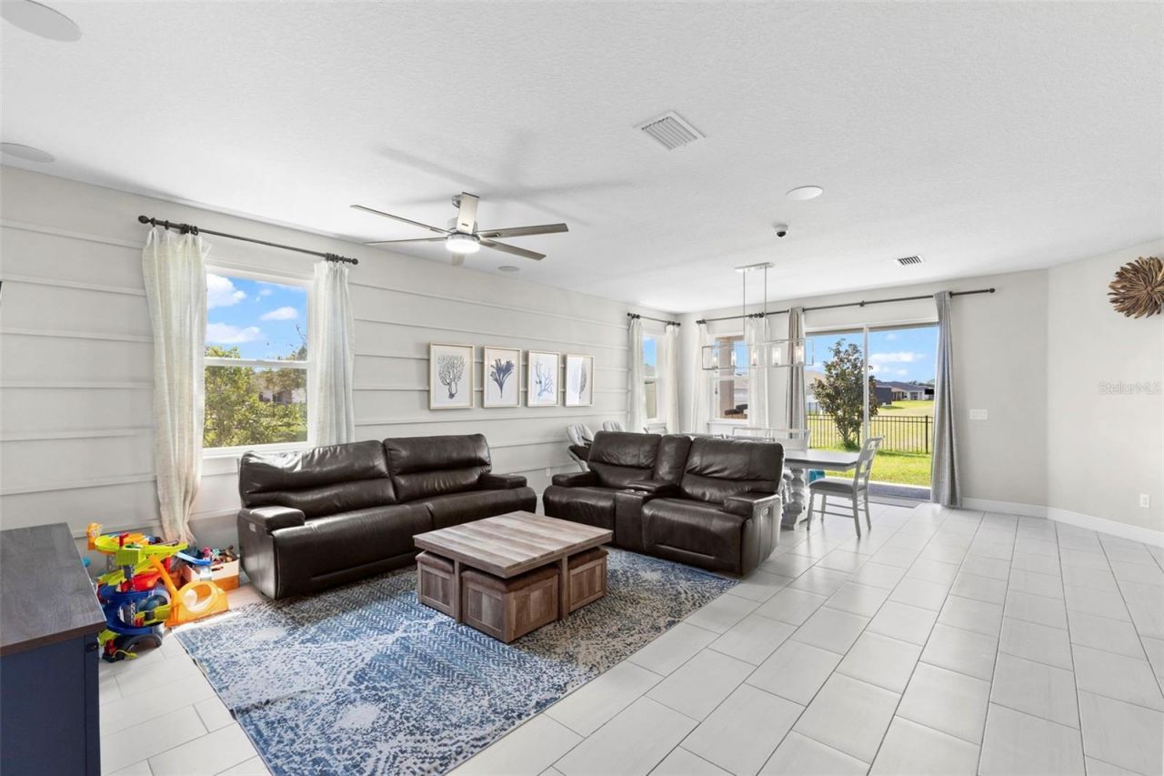 7434 35th Lane E, Sarasota, FL 34243 Photo