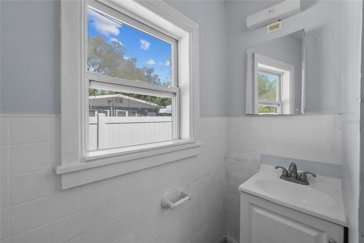 614 Beverly Avenue , Largo, FL 33770 Photo