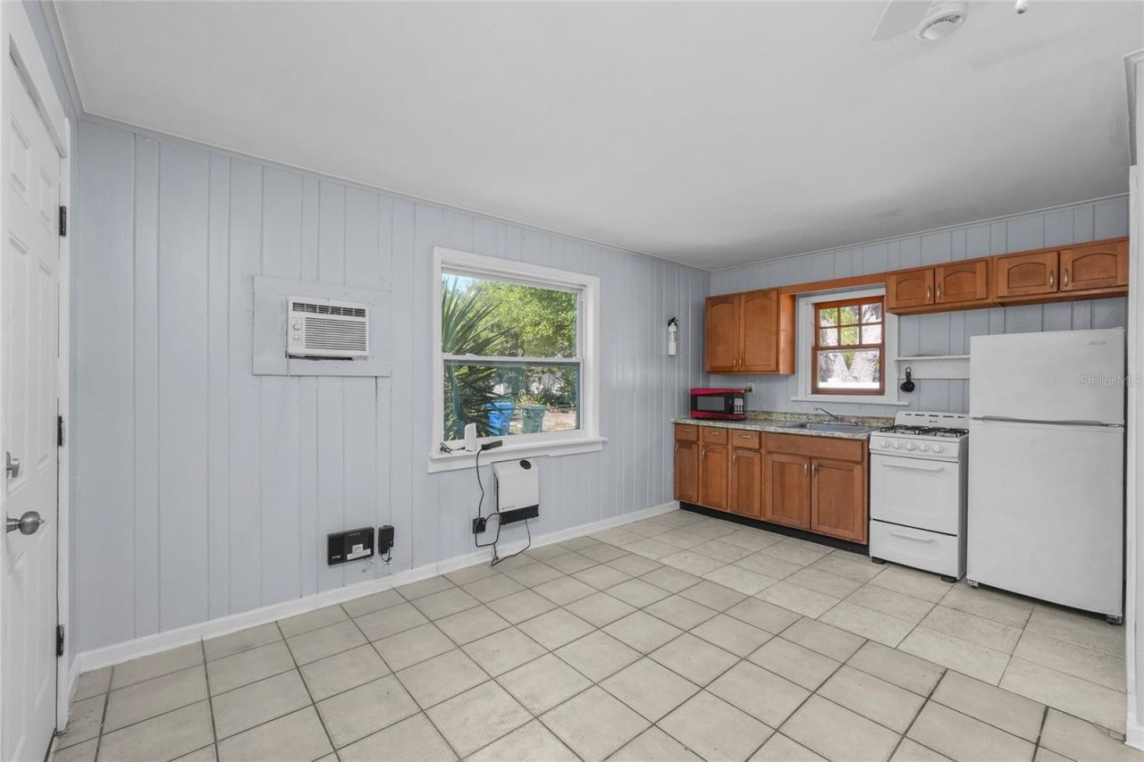 614 Beverly Avenue , Largo, FL 33770 Photo