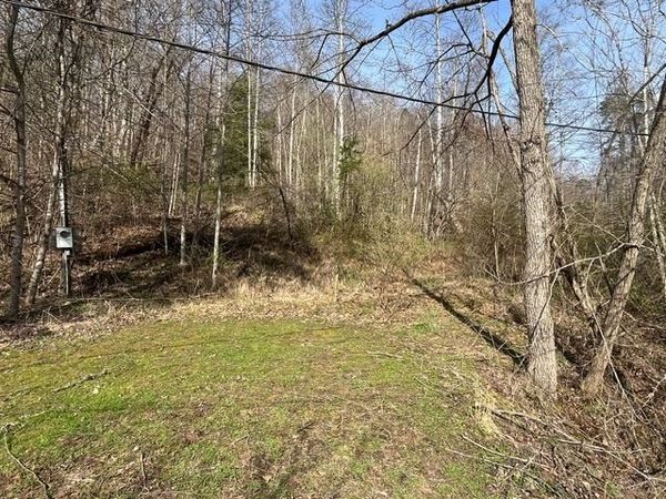 326 Earl Crisp Road, Sandy Hook, KY 41171