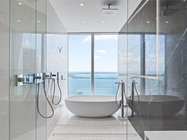 300 Biscayne Blvd Way , Unit 5003, Miami, FL 33131