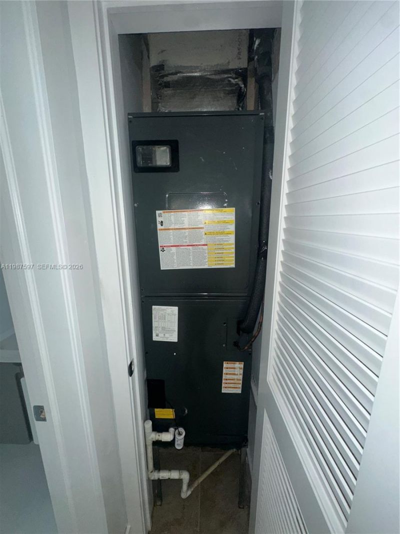 8125 Hawthorne Ave, Unit 1, Miami Beach, FL 33141 Photo