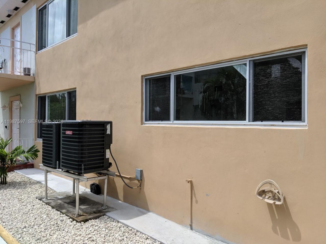 8125 Hawthorne Ave, Unit 1, Miami Beach, FL 33141 Photo