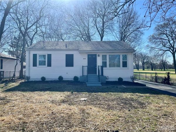 4224 Ashby Road , St Ann, MO 63074