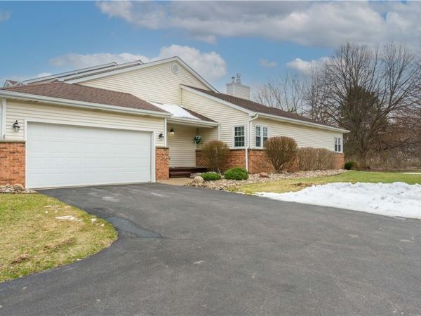 59 Southwick Drive , Orchard Park, NY 14127