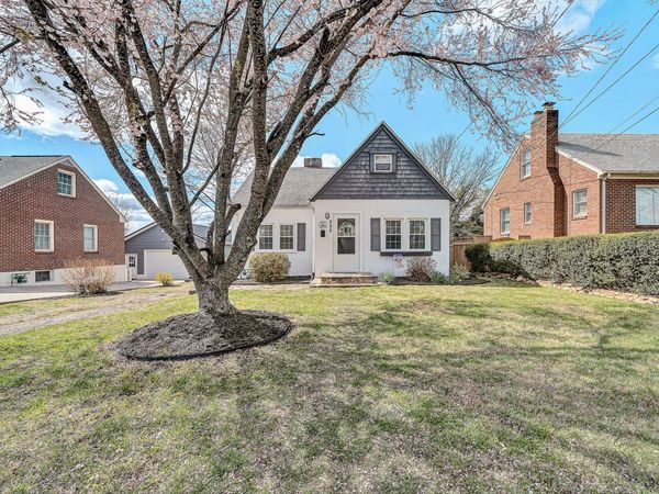 413 N Bruffey ST , Salem, VA 24153