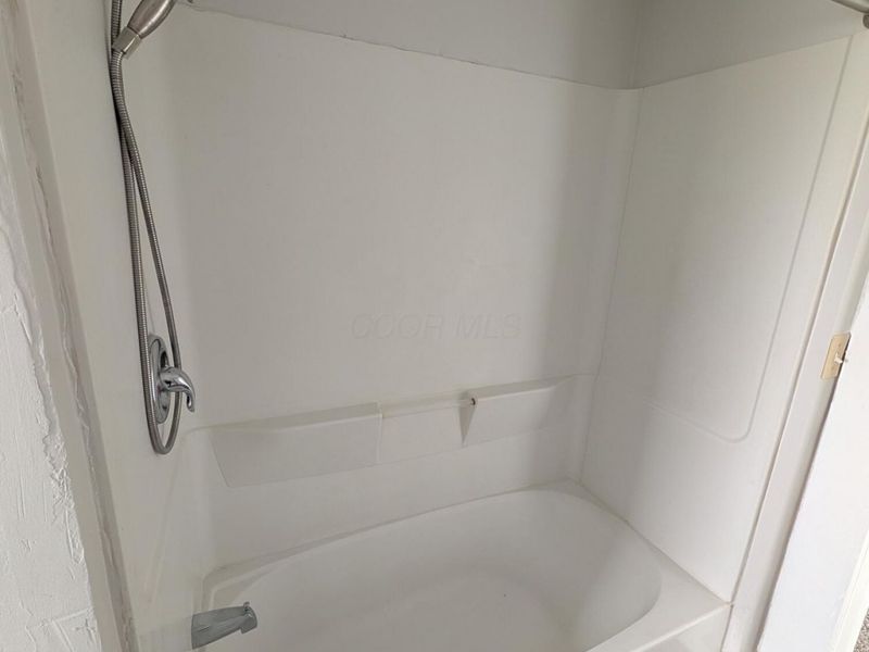 506 Mary Street, Marion, OH 43302 Photo 8