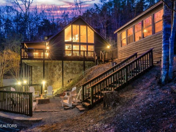 4037 Chamberlain Lane, Sevierville, TN 37862