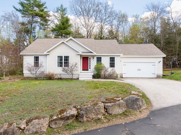 39 Sterling Drive, Laconia, NH 03246