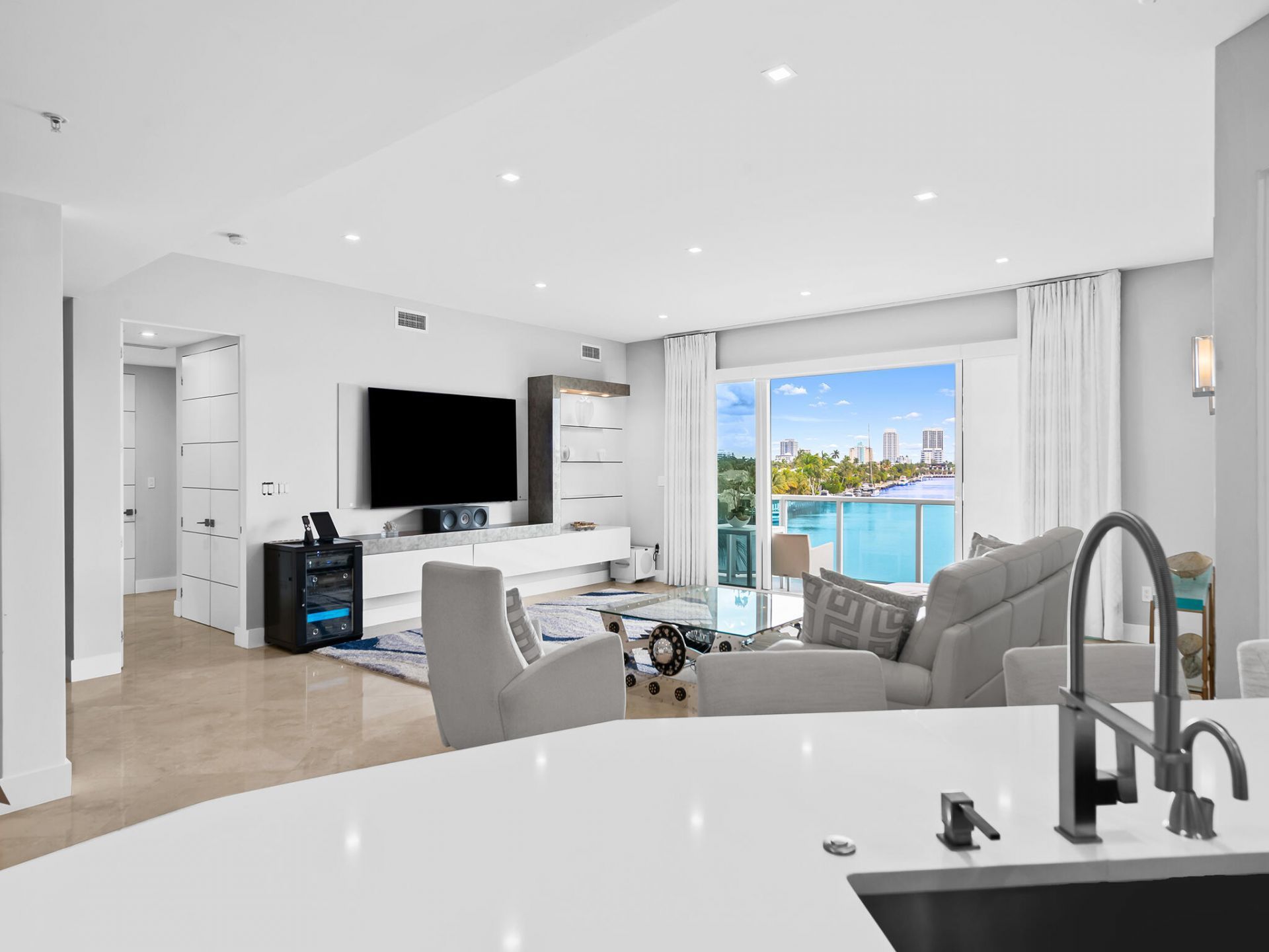 516 Hendricks Isle, Unit 4b, Fort Lauderdale, FL 33301 Photo