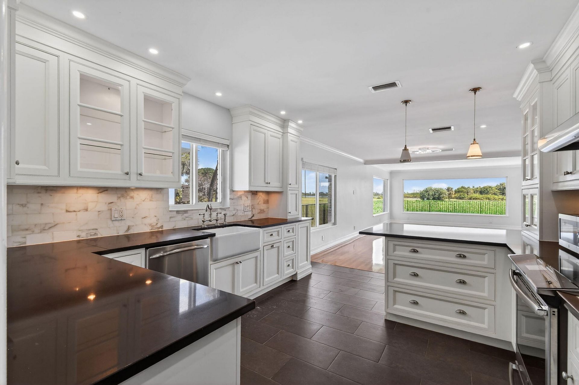 1102 N Golfview Road, Lake Worth Beach, FL 33460 Photo