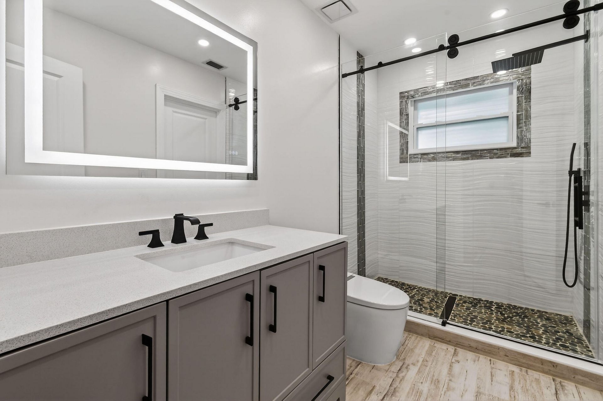 1102 N Golfview Road, Lake Worth Beach, FL 33460 Photo