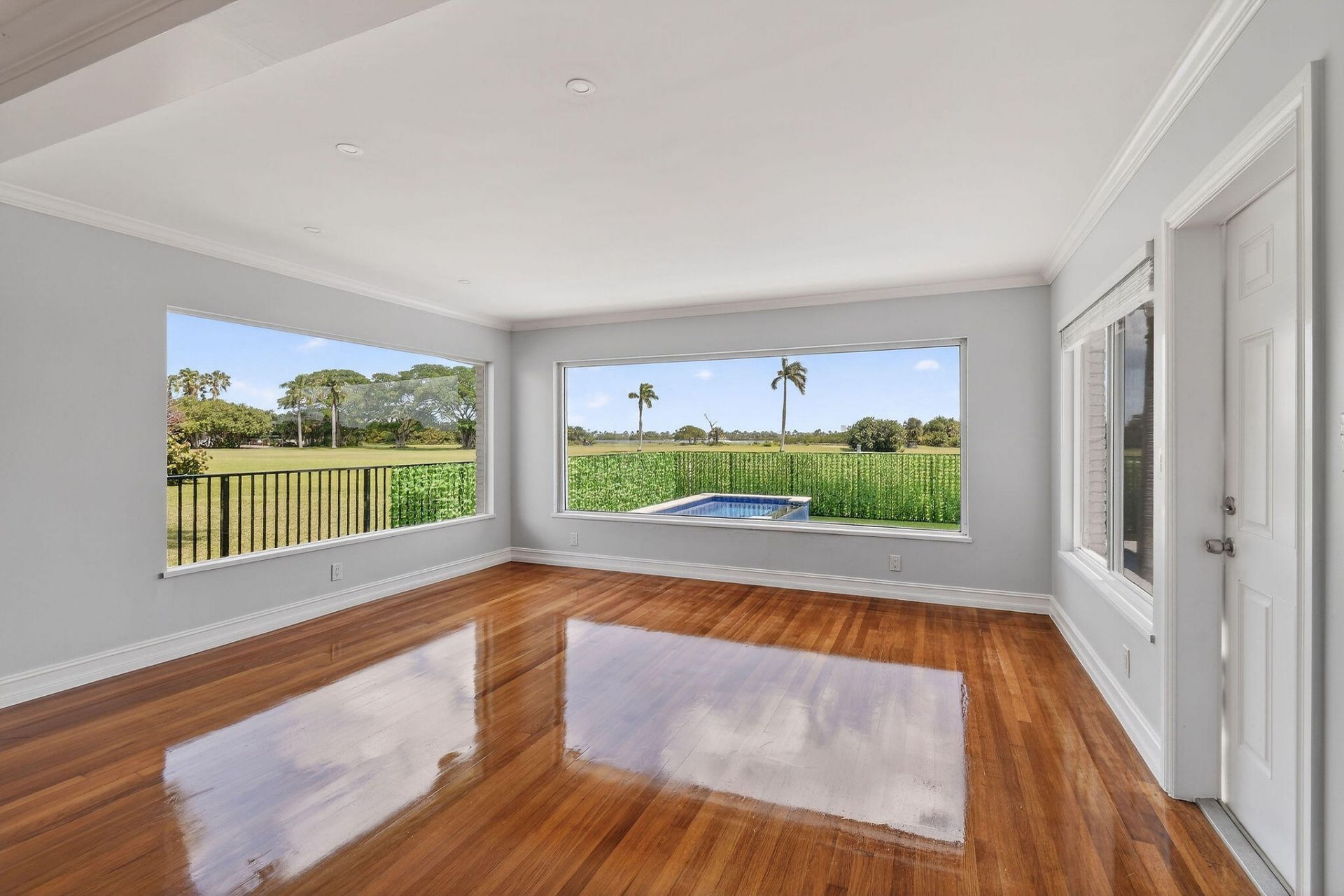 1102 N Golfview Road, Lake Worth Beach, FL 33460 Photo