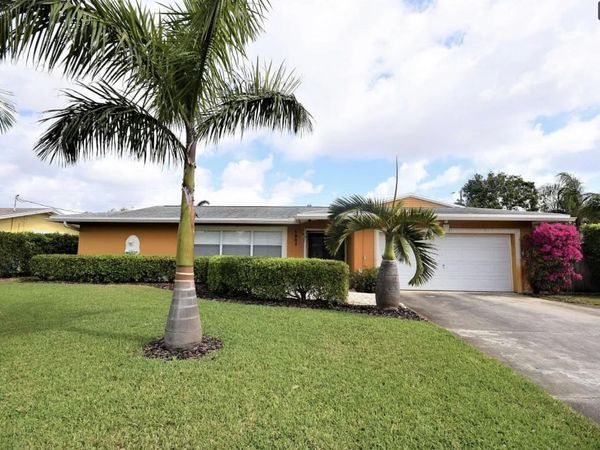 1003 SW 24th Avenue, Boynton Beach, FL 33426