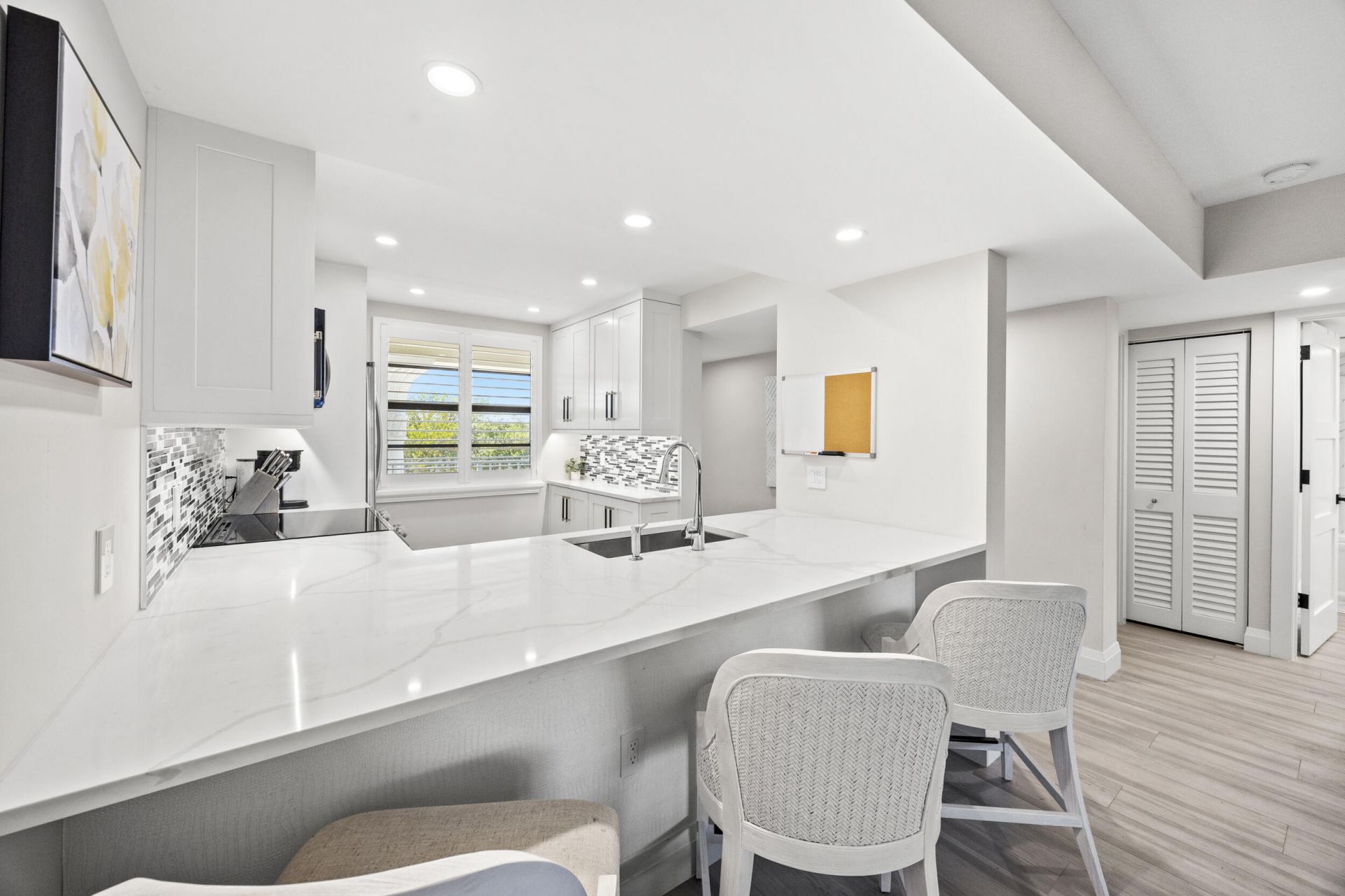 6061 Balboa Circle, Unit 403, Boca Raton, FL 33433 Photo