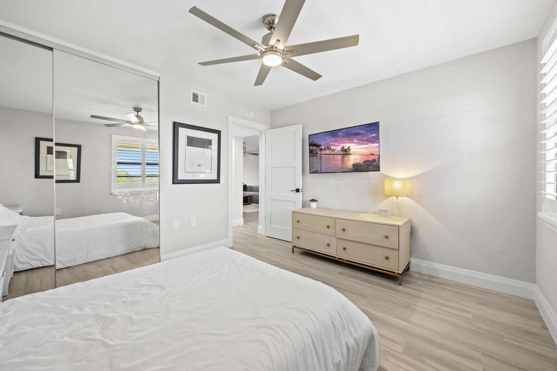 6061 Balboa Circle, Unit 403, Boca Raton, FL 33433 Photo