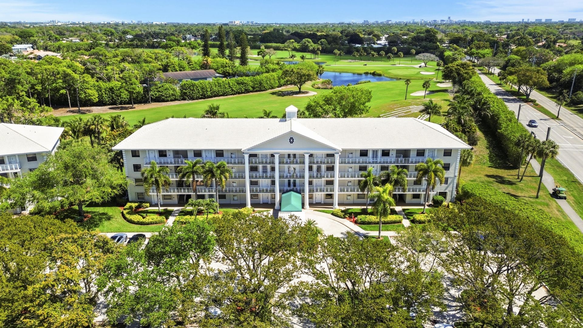 6061 Balboa Circle, Unit 403, Boca Raton, FL 33433 Photo