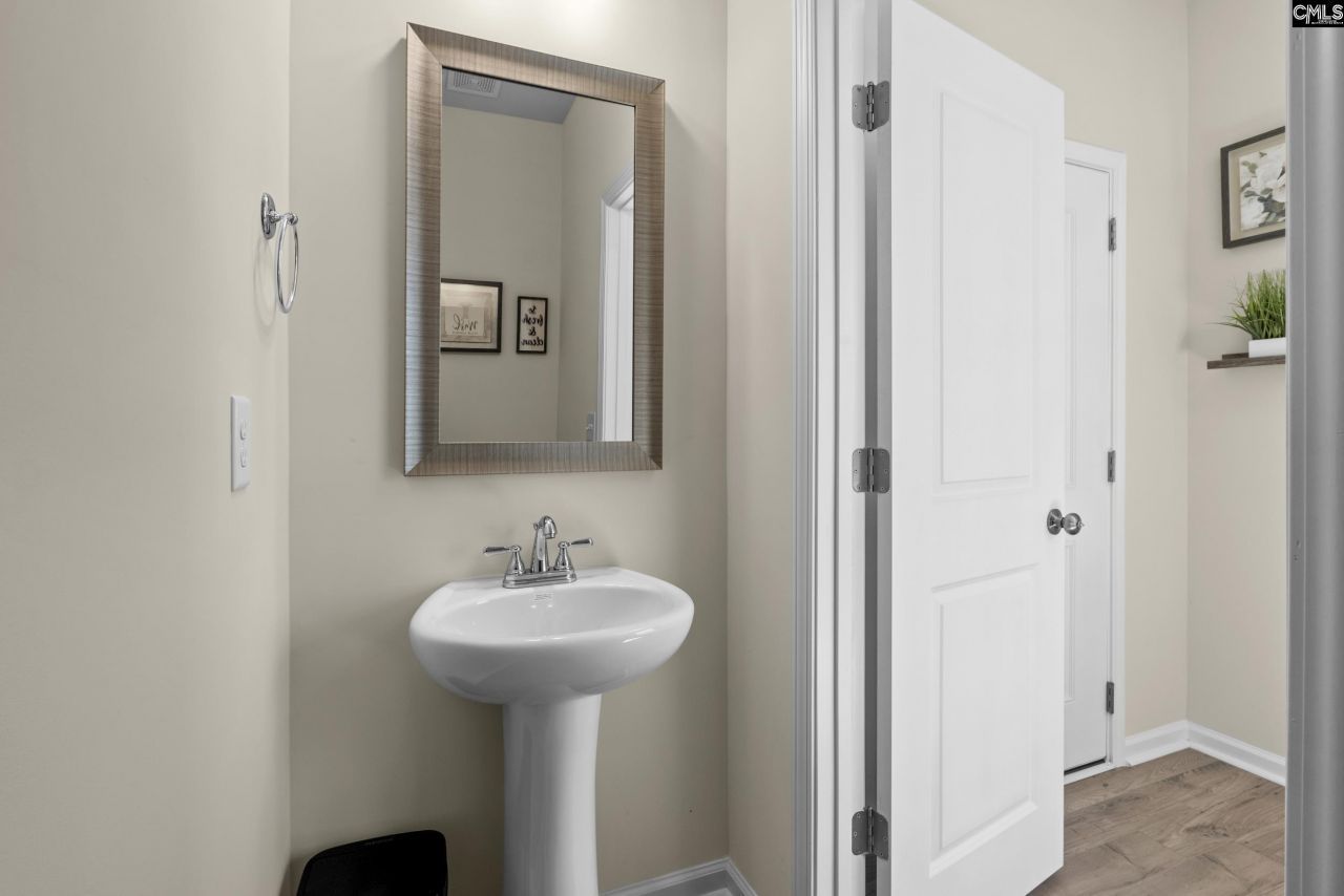 917 N Sage Drop Road Photo 5