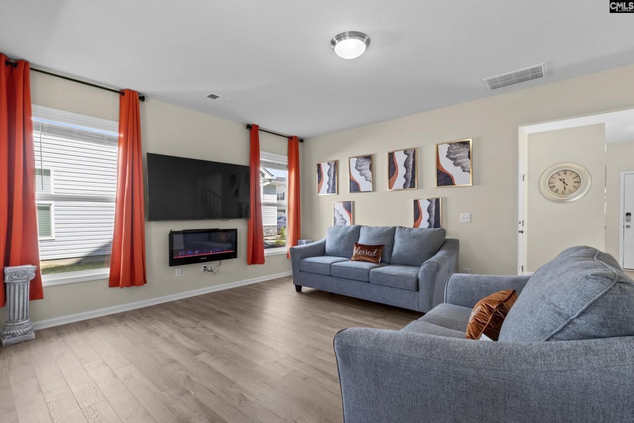 917 N Sage Drop Road Photo 7