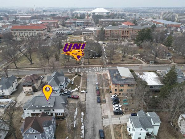 810 W 25th Street, Cedar Falls, IA 50613