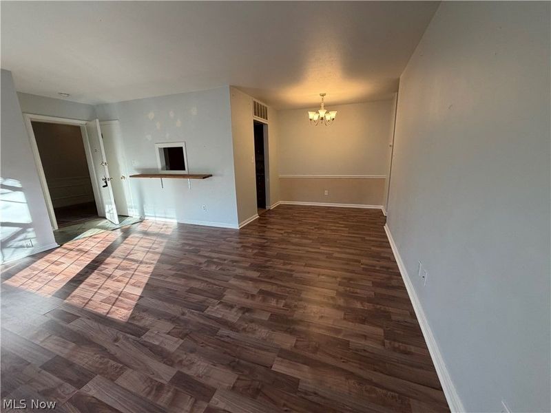 6910 Carriage Hill Drive, Unit 202, Brecksville, OH 44141 Photo 9