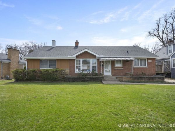 139 W Madison Street, Villa Park, IL 60181