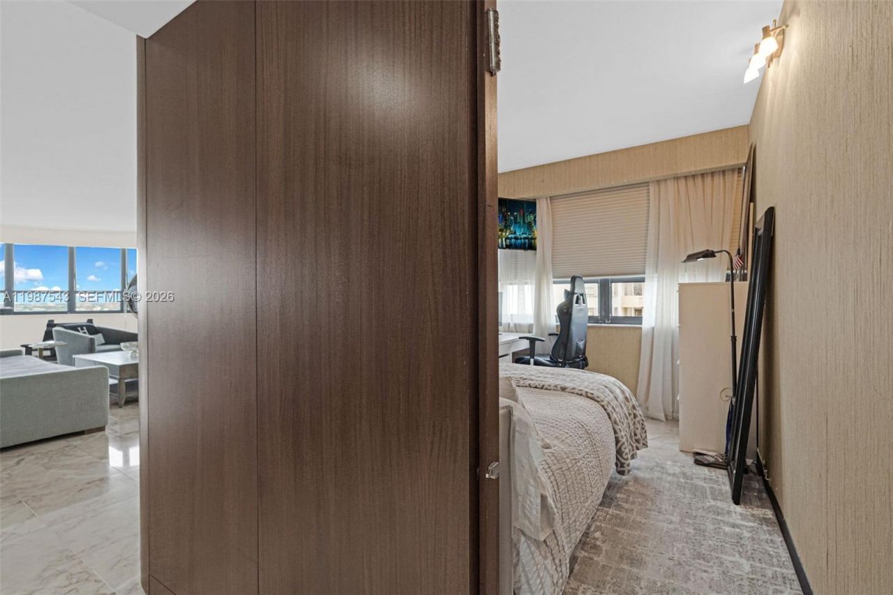 10175 Collins Ave , Unit 1207, Bal Harbour, FL 33154 Photo