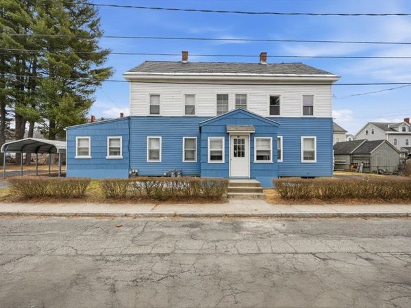 10-12 Oakdale Pl, Easthampton, MA 01027