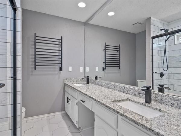 2213 Big Bend Drive , Carrollton, TX 75007