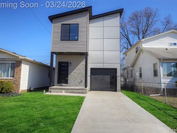 2808 Goodrich Street, Ferndale, MI 48220