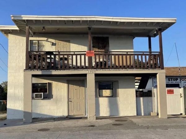 1706 AVENUE D , FORT PIERCE, FL 34950