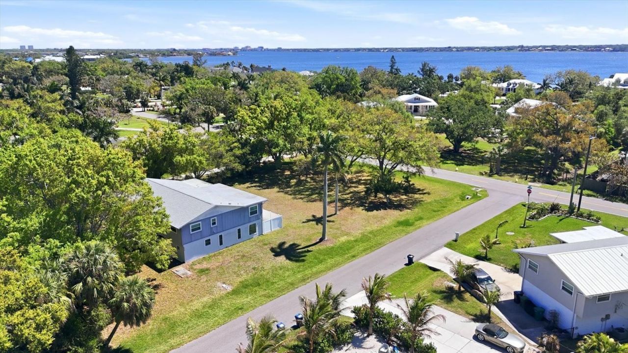 1312 51st Avenue Drive W, Palmetto, FL 34221 Photo