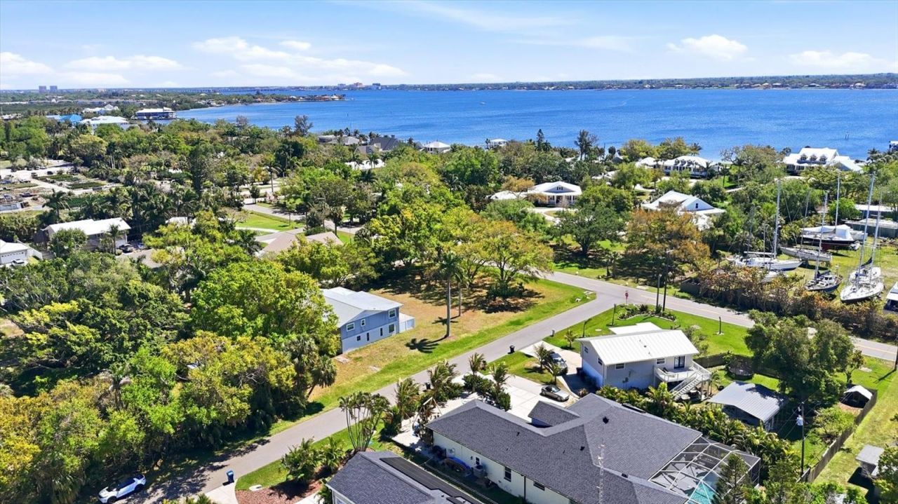 1312 51st Avenue Drive W, Palmetto, FL 34221 Photo