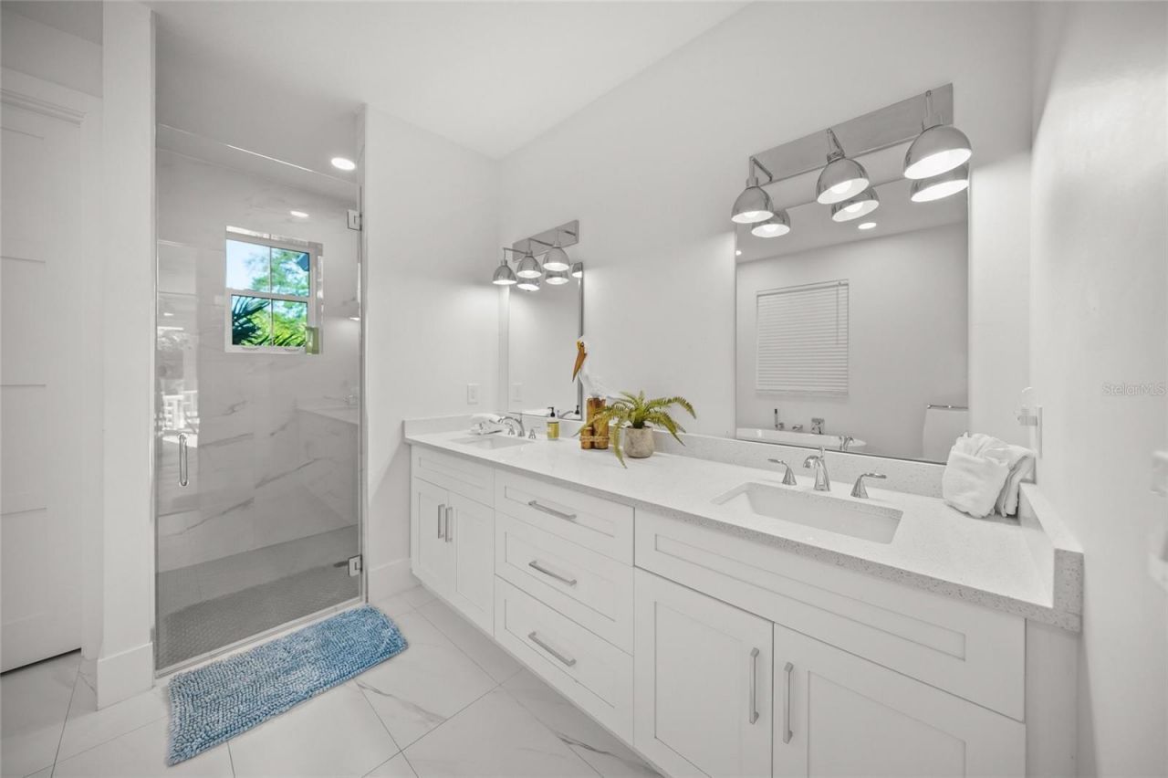 3319 S Osprey Avenue , Sarasota, FL 34239 Photo