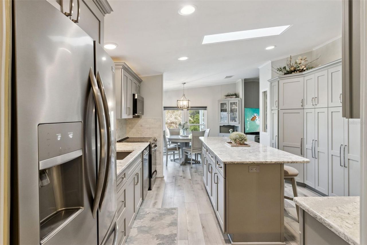 8568 Breeze Hill Drive , Lake Wales, FL 33898 Photo