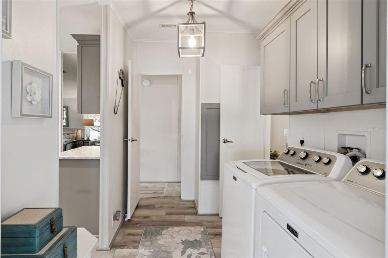 8568 Breeze Hill Drive , Lake Wales, FL 33898 Photo