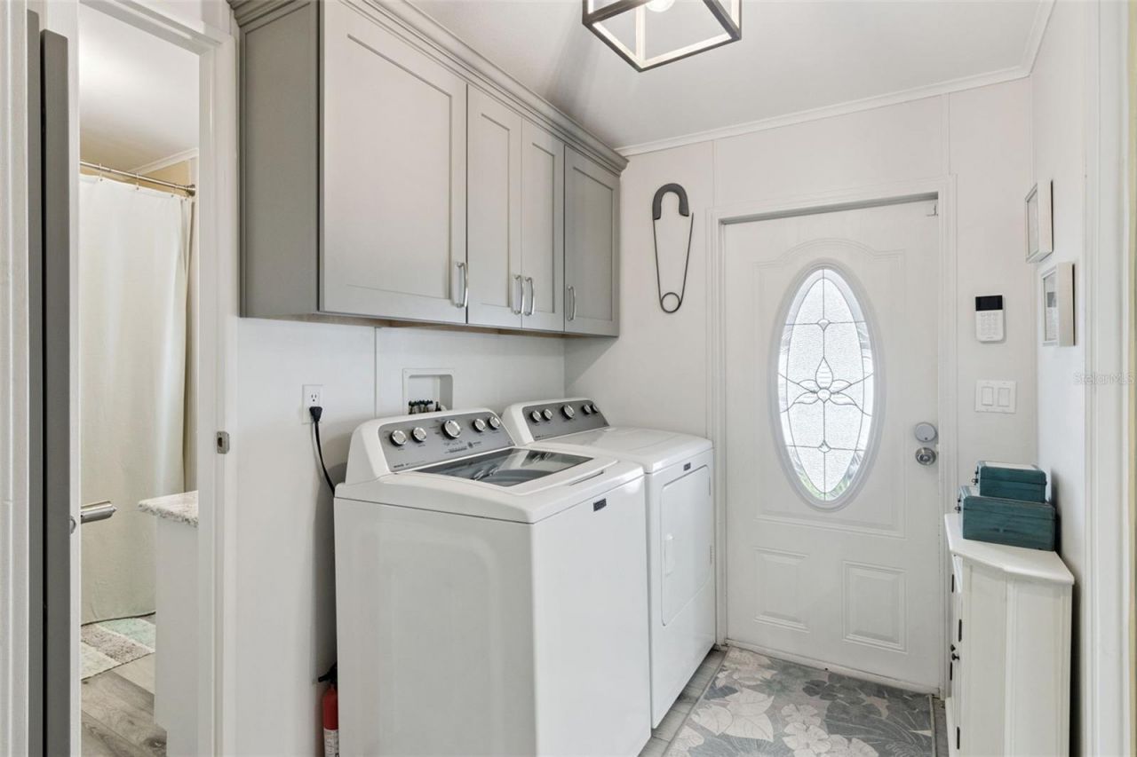 8568 Breeze Hill Drive , Lake Wales, FL 33898 Photo