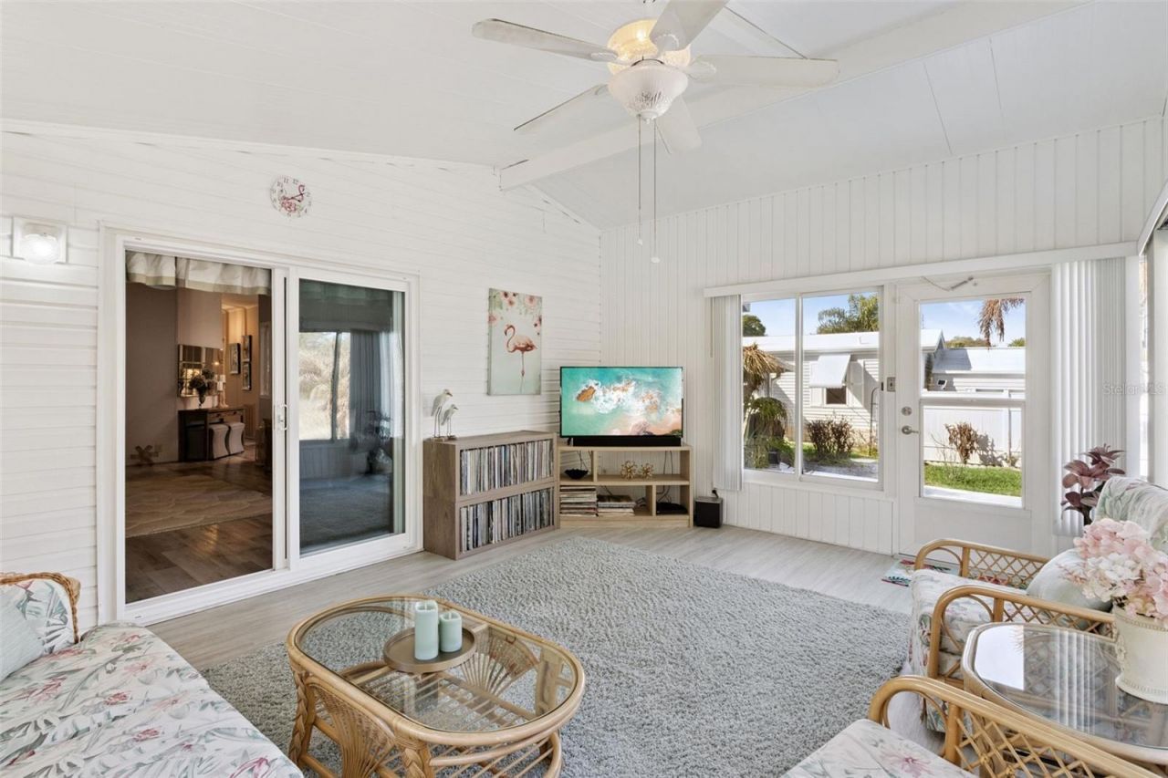 8568 Breeze Hill Drive , Lake Wales, FL 33898 Photo