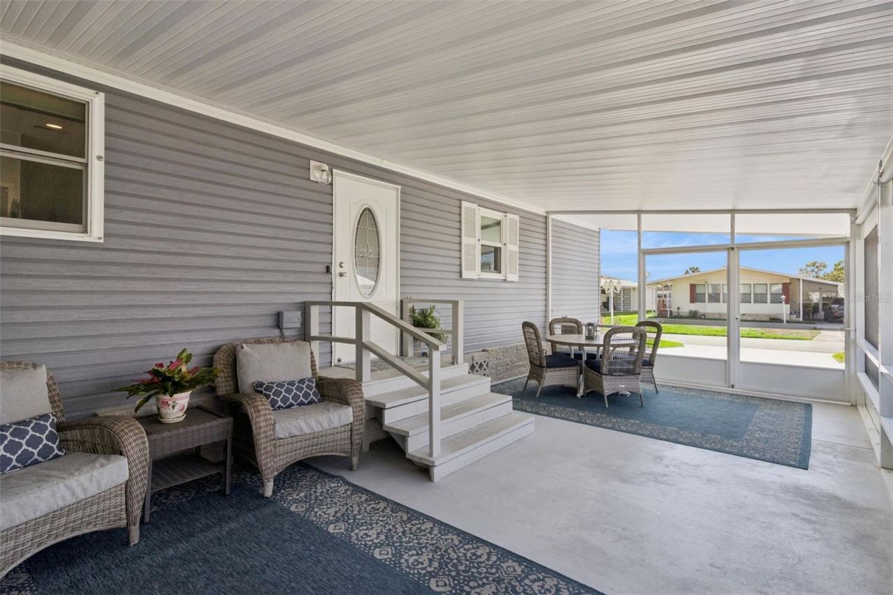 8568 Breeze Hill Drive , Lake Wales, FL 33898 Photo