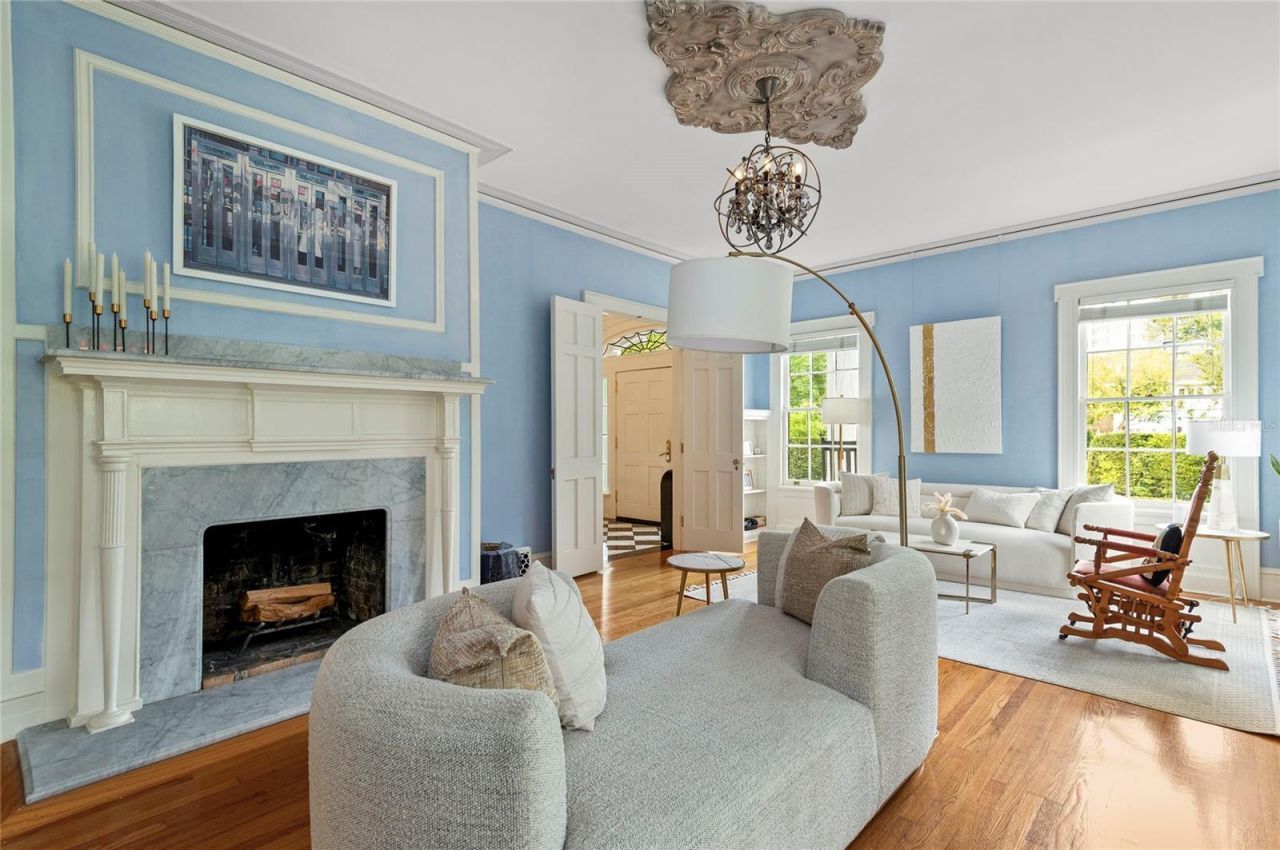 705 Delaney Avenue, Orlando, FL 32801 Photo