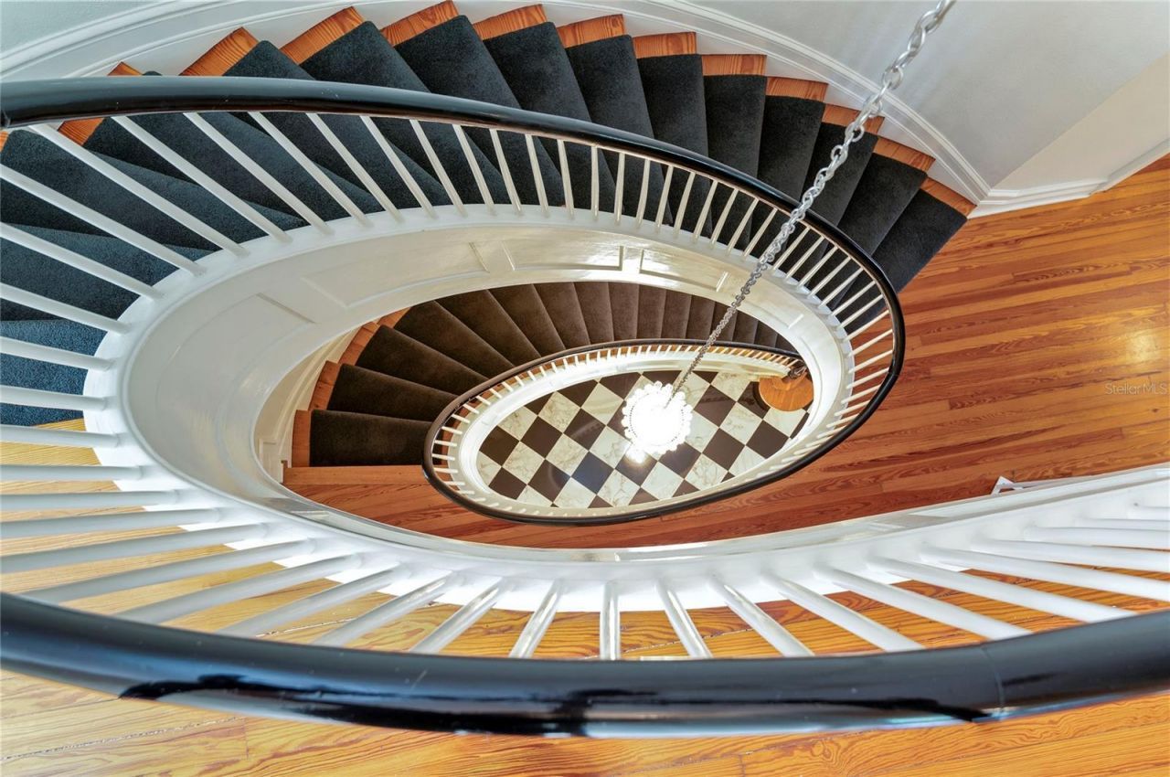 705 Delaney Avenue, Orlando, FL 32801 Photo