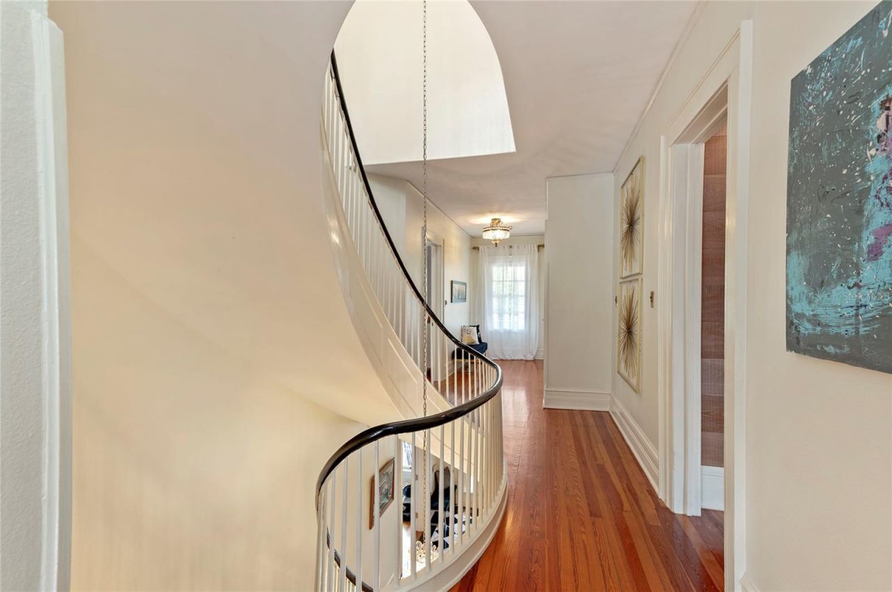 705 Delaney Avenue, Orlando, FL 32801 Photo