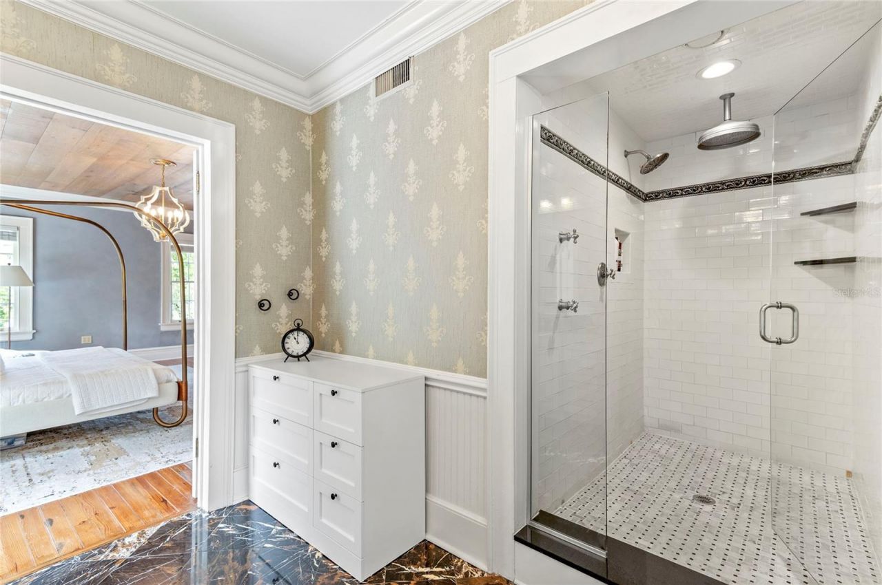 705 Delaney Avenue, Orlando, FL 32801 Photo