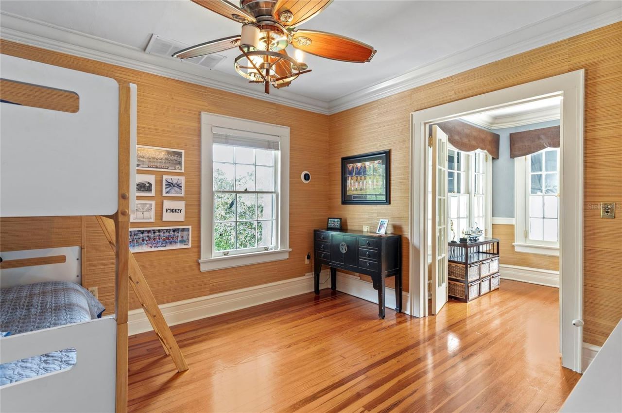 705 Delaney Avenue, Orlando, FL 32801 Photo